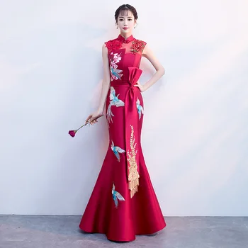 Атласное банкет рокля Знаменитост в китайски стил Qipao Рокля, Елегантна вечерна рокля Русалка с бродерия и аппликацией Vestidos