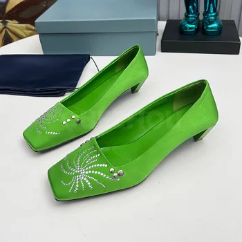 Дамски обувки-лодки, пролет-есен 2023, Нестандартен, дамски дизайнерски обувки на висок ток с бриллиантовым интериор, Елегантен Темпераментен обувки за почивка